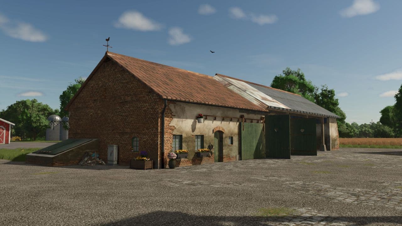 Ivoy Farm Garage 3