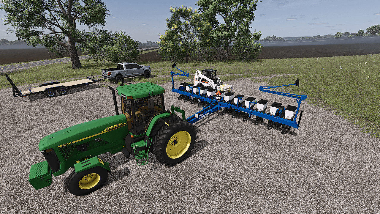 Kinze 3200 12 row Planter 2