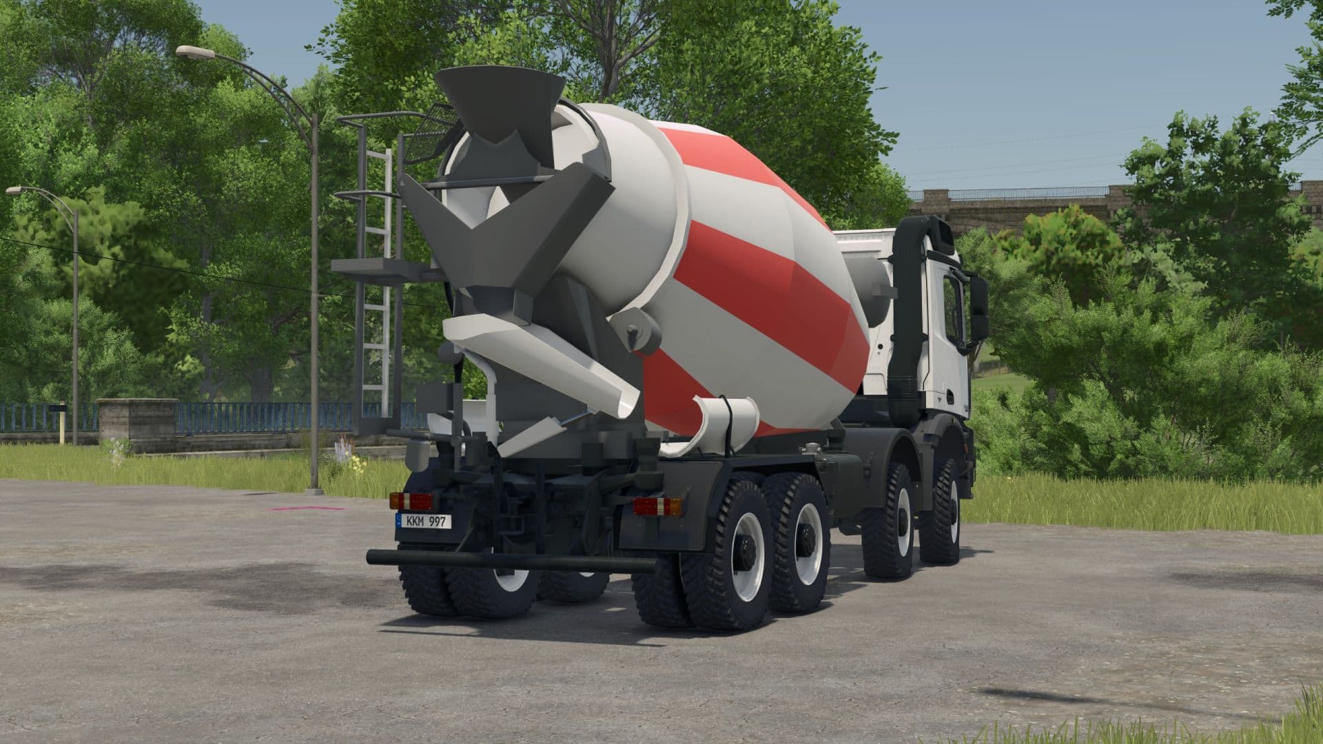 Mercedes Arocs 3245 concrete mixer 2