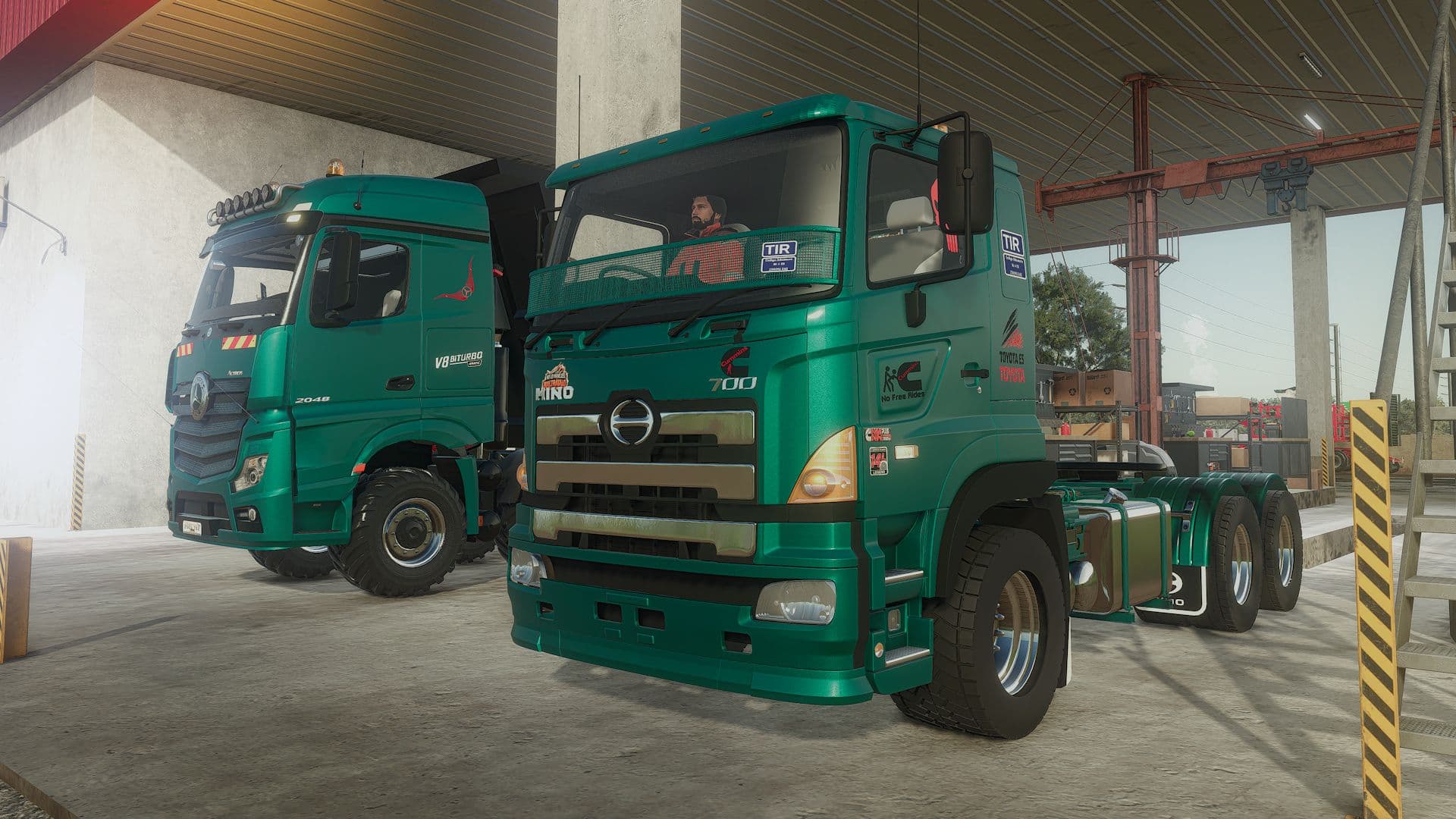 Toyota Hino 700 Pack 3