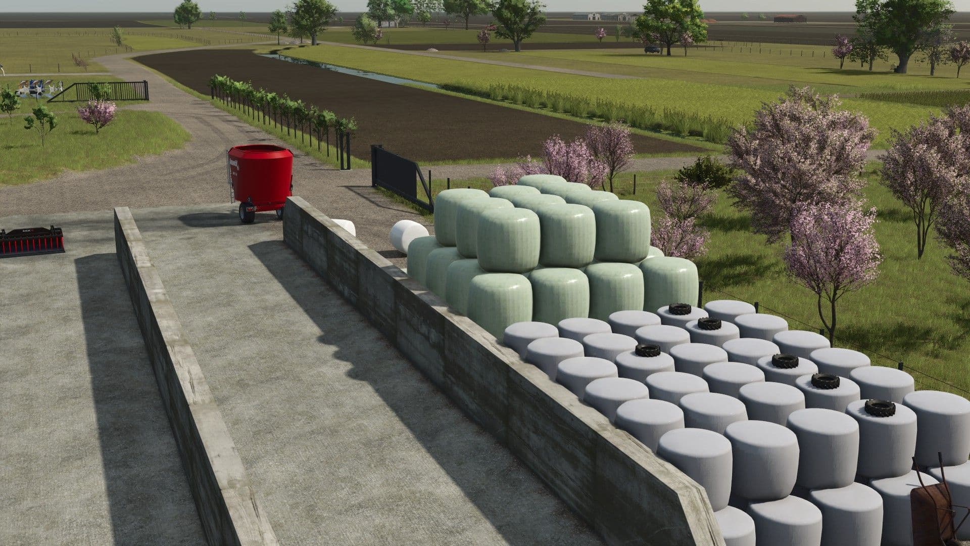 Silage/straw bale stack 2