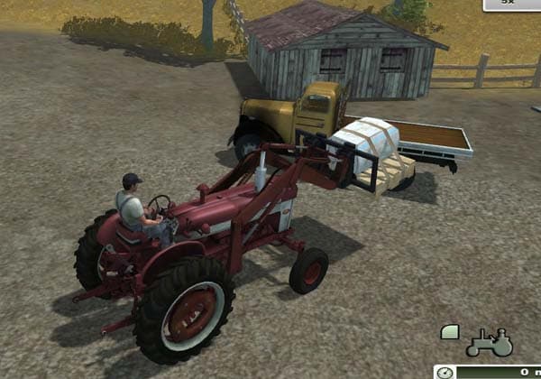 FARMALL 560 WITH LOADER 2