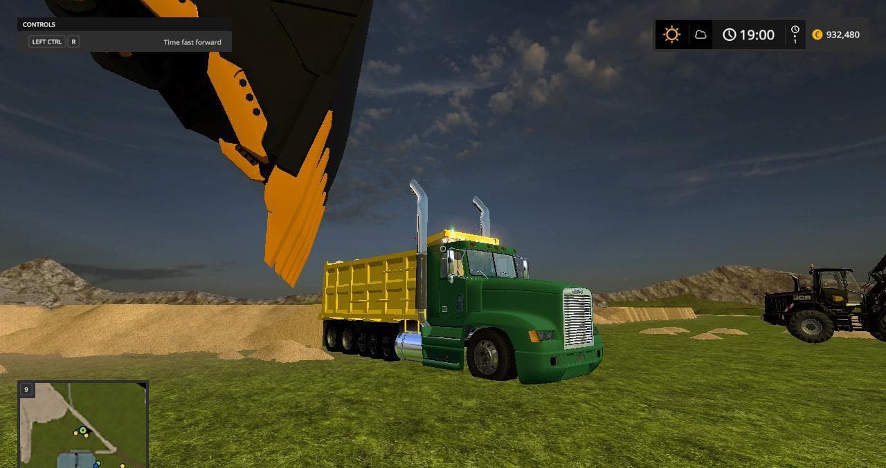 Freightliner dump truck 2