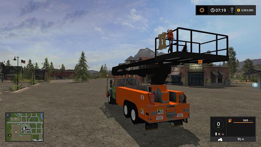Frightlinner Bucket Truck 2