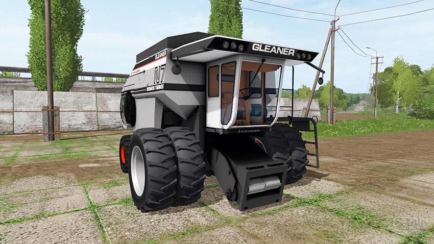 Gleaner N7 3