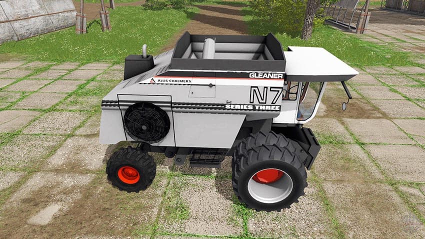 Gleaner N7 2