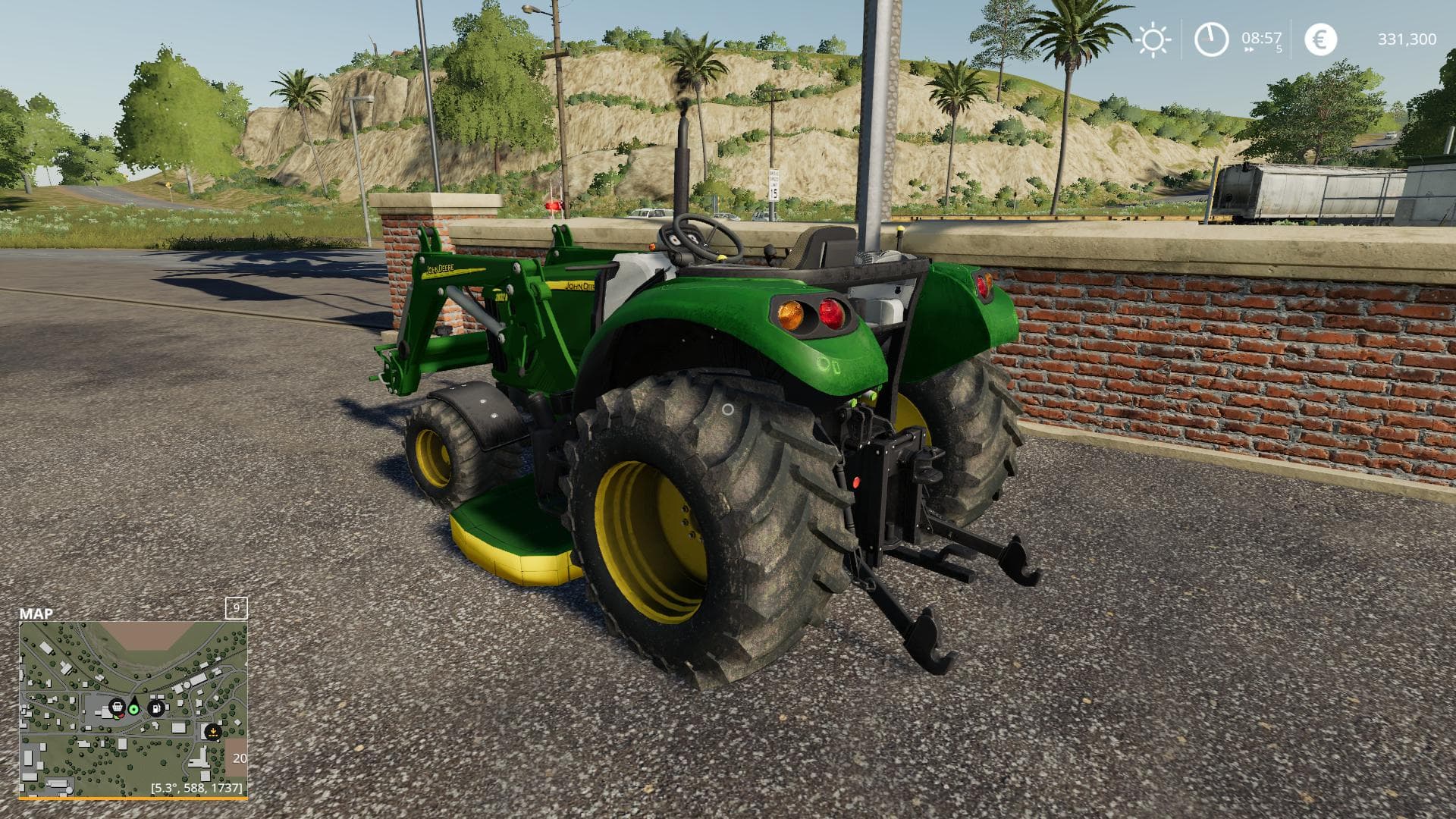 John Deere 2032R 2