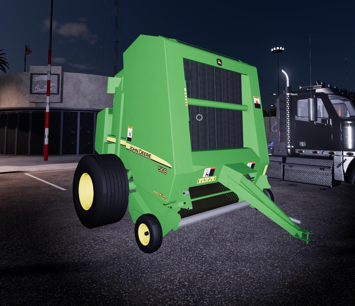 John Deere 568 Baler