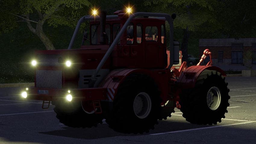 Kirovets K-700A