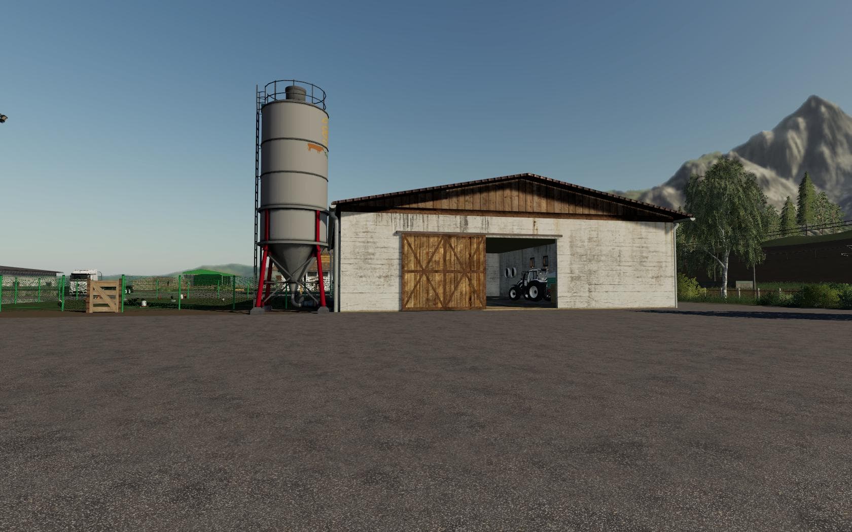 Large Chiken Coop 3
