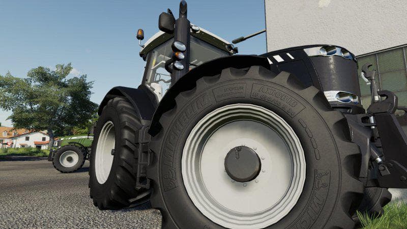 Massey Ferguson 7700 2