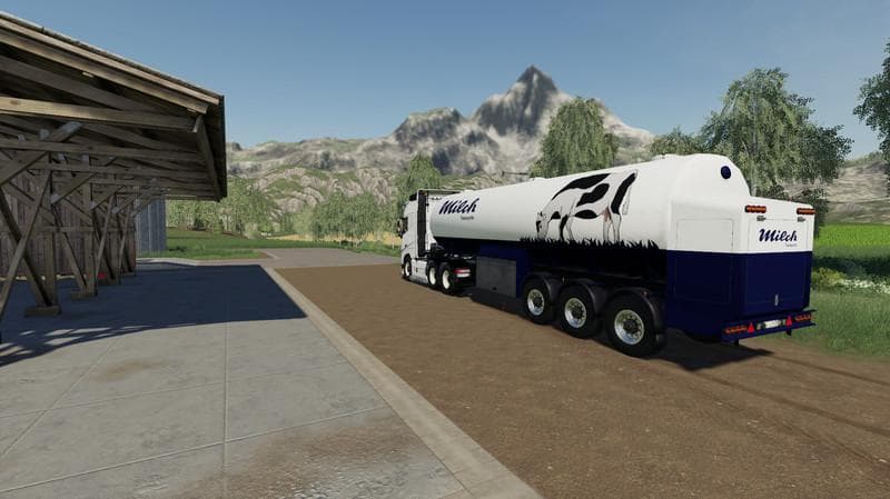 Milk transport semi-trailer 4