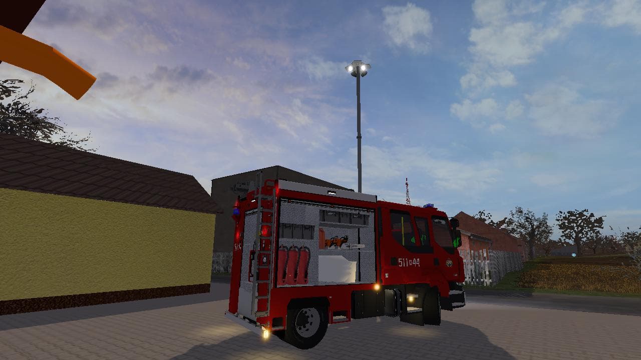 RENAULT SLRT 511[N] 44 Z ZABUDOWA SKRYTEK