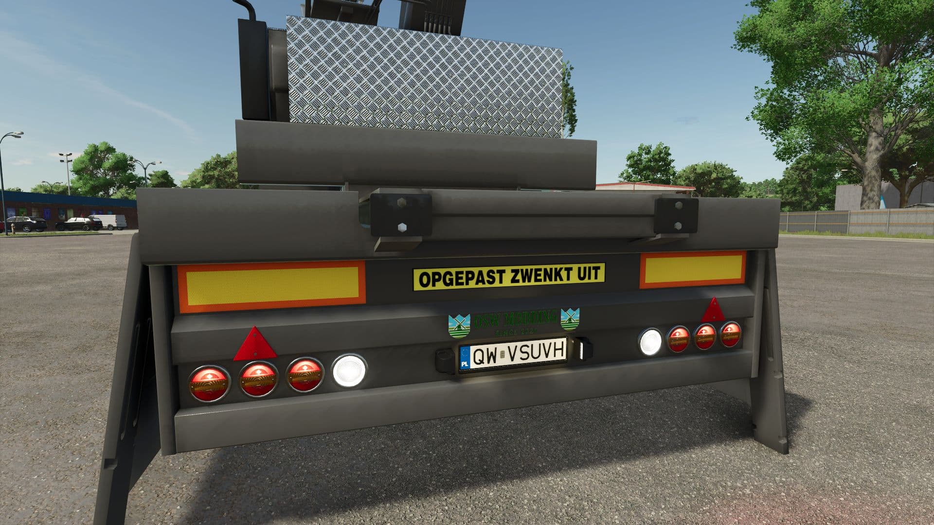 Stenen trailer with crane 2