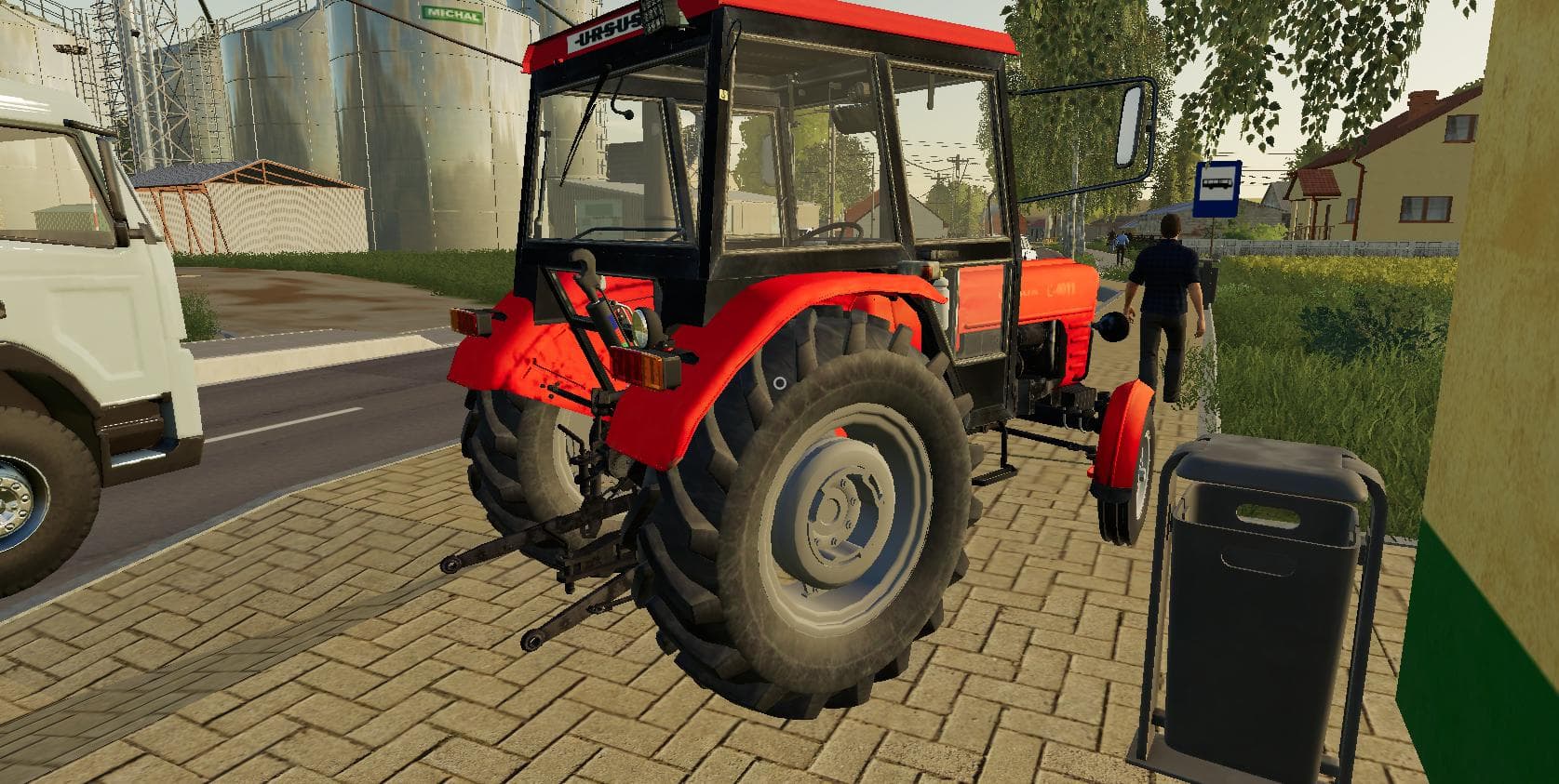 Ursus 4011 Czerwony