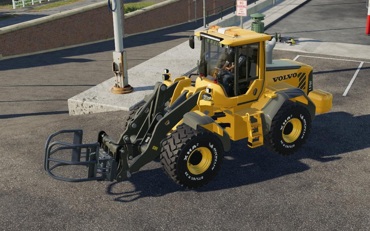 VOLVO L60-L90 WITH TOOLS 2