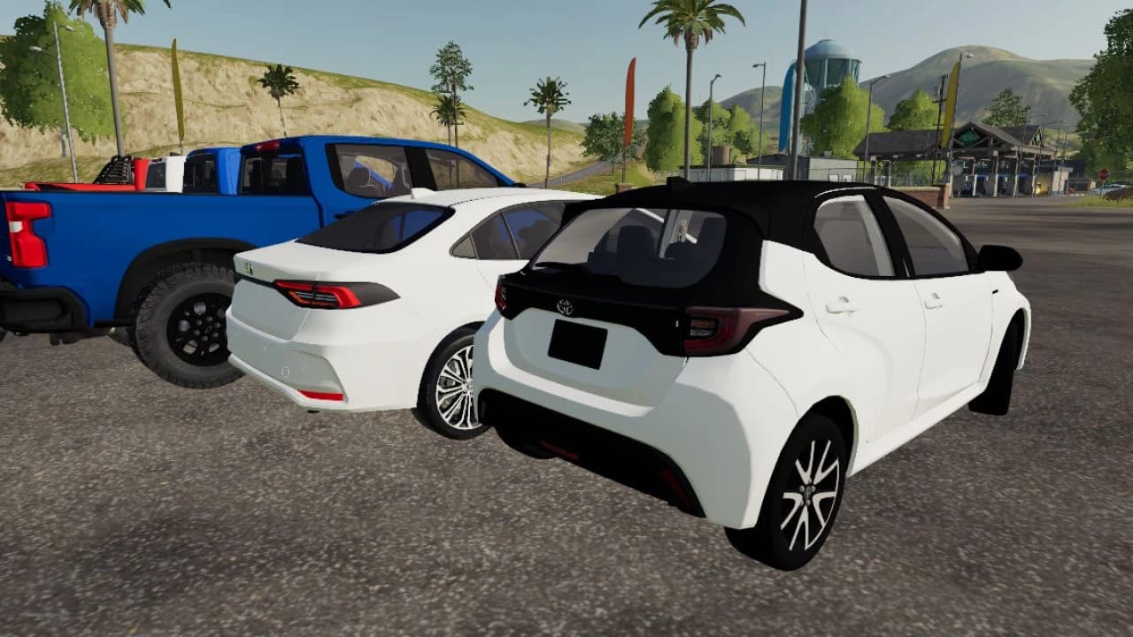 2022 TOYOTA YARIS