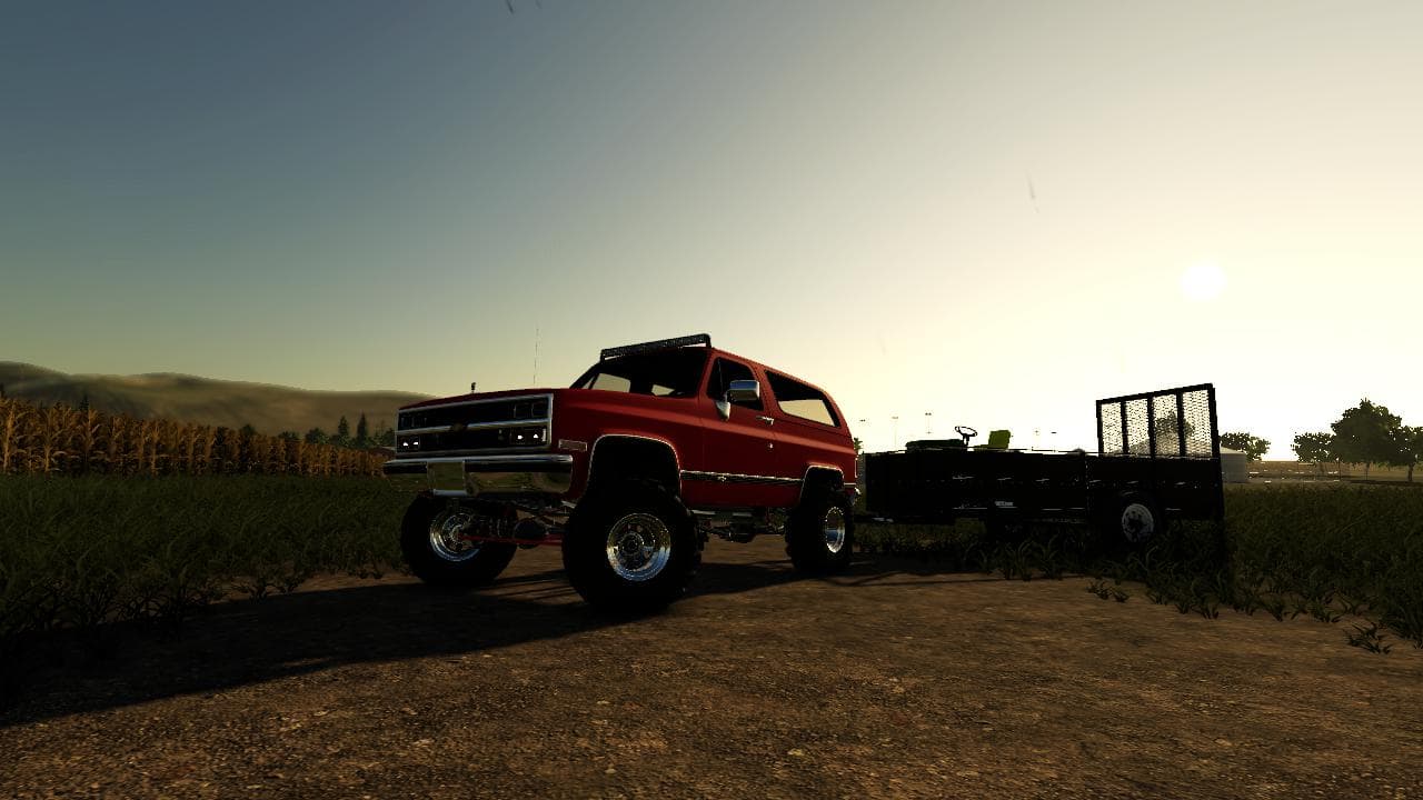 89 CHEVY K5 2