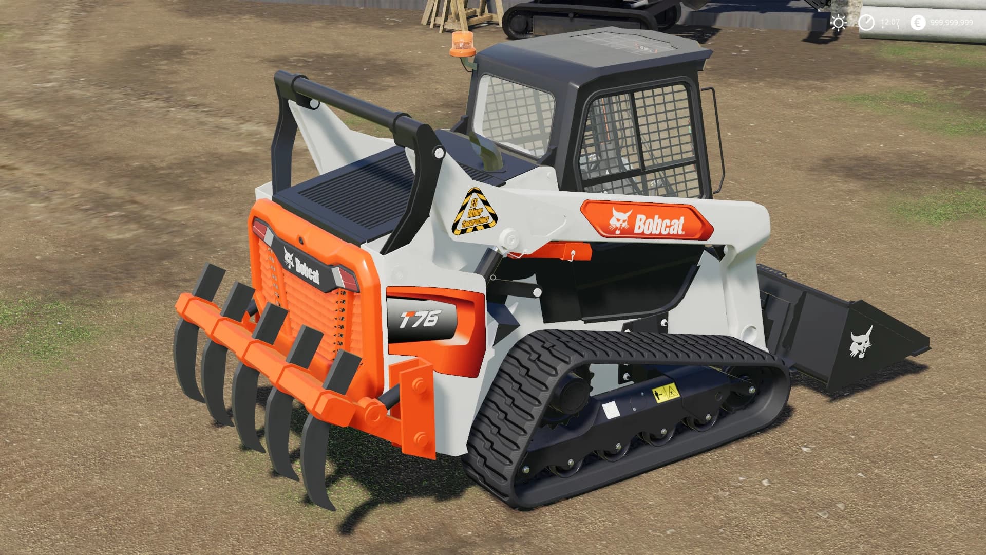 BOBCAT T-76 PACK 4