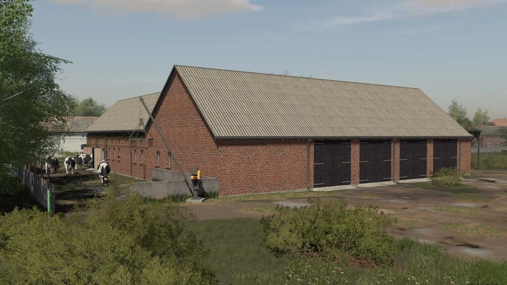 BUILDINGS WITH A GARAGE