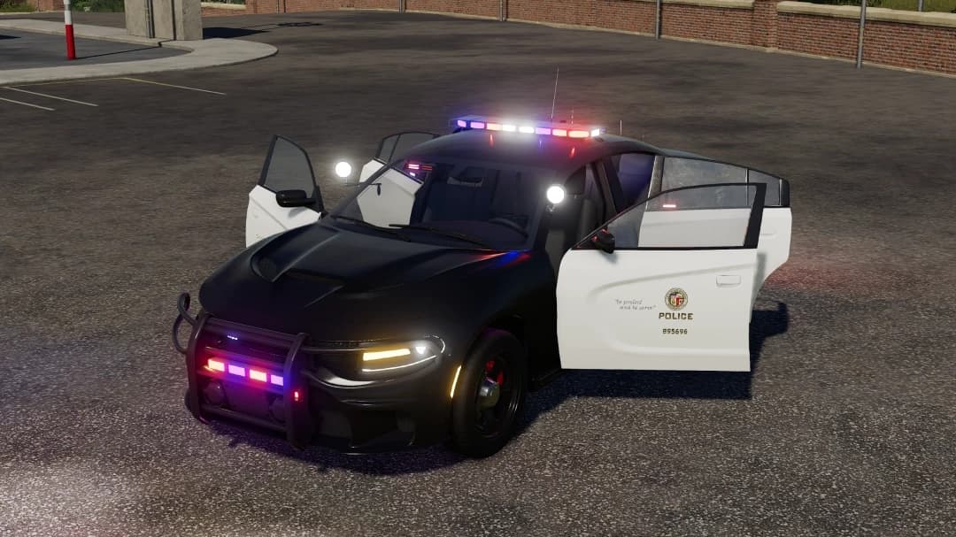 CHARGER SRT POLICE 4