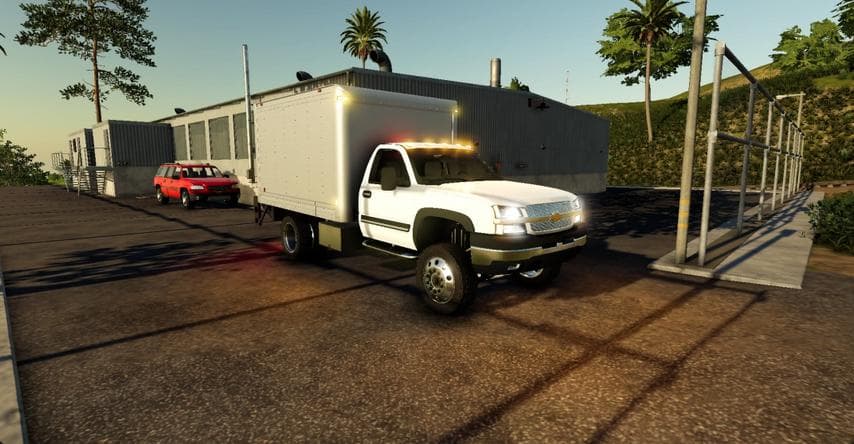 CHEVY 3500 BOX TRUCK 2
