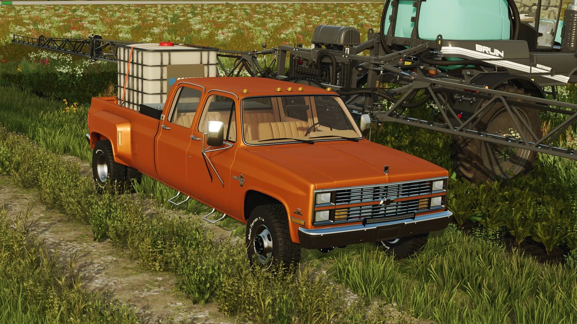 1982 CHEVROLET K30 CREWCAB DUALLY DDC 5