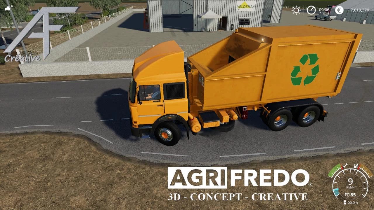 COMPACTOR TRAILER