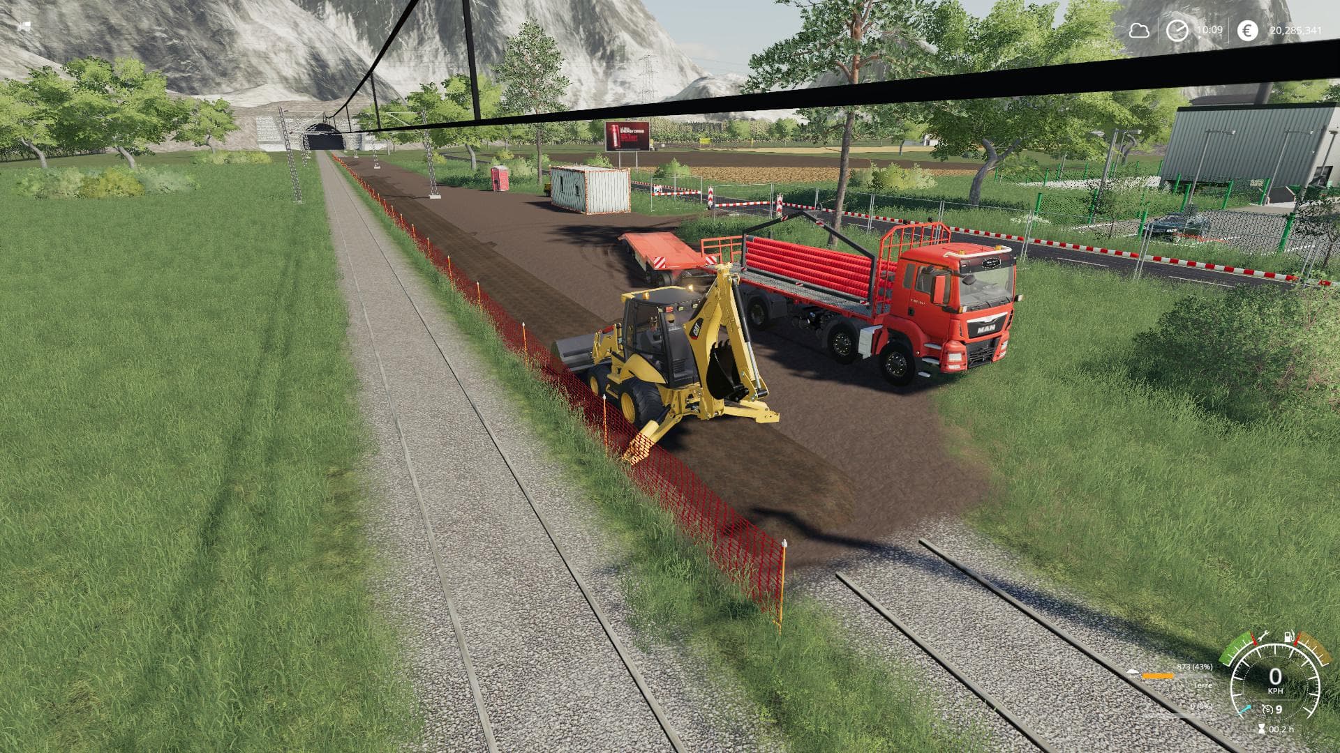 DYNAMIC PLASTIC PIPES + HANDLER 3