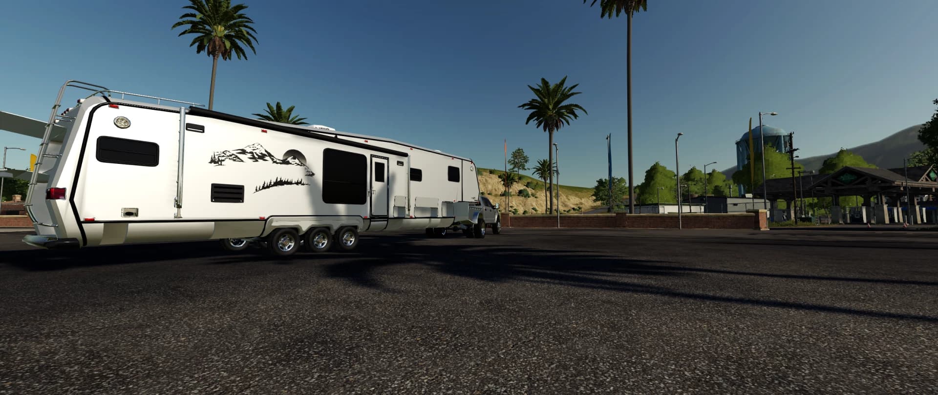 EQM SLIDEOUT CAMPER 2