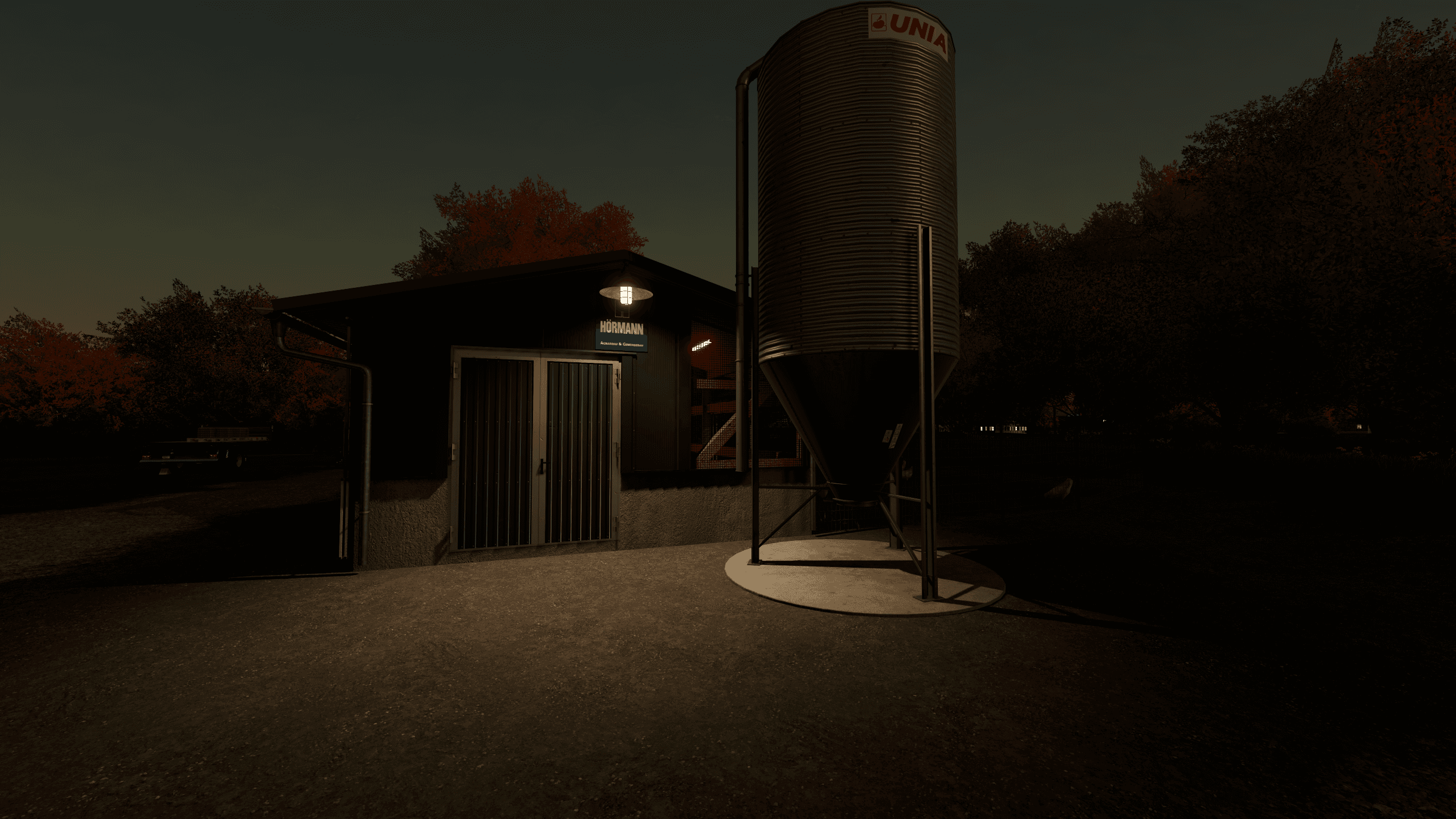Extra Large Chicken Barn 3