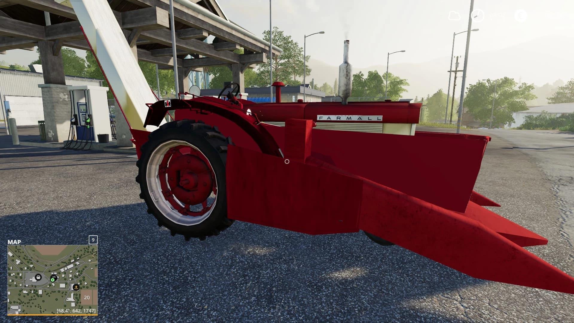 FARMALL 560 CORN PICKER 3
