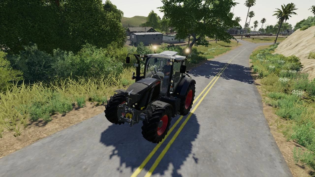 FENDT 500 ONE 2