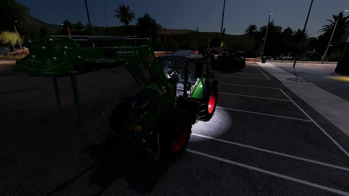 FENDT 700 ONE