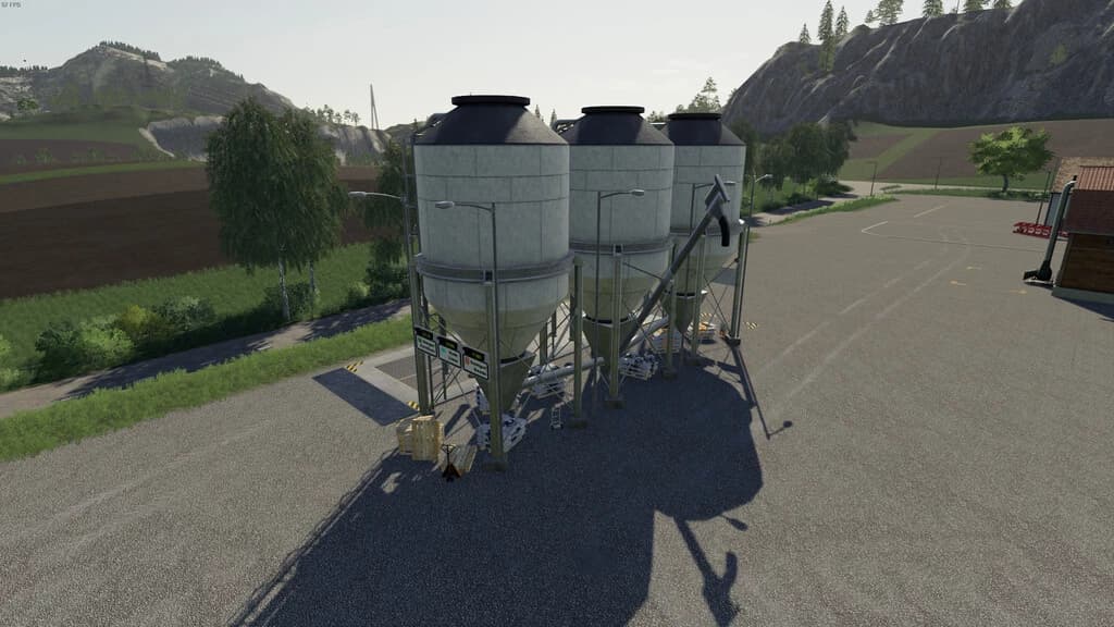 FILLABLE STORAGE FOR LIME/FERTILIZER AND SEEDS 2