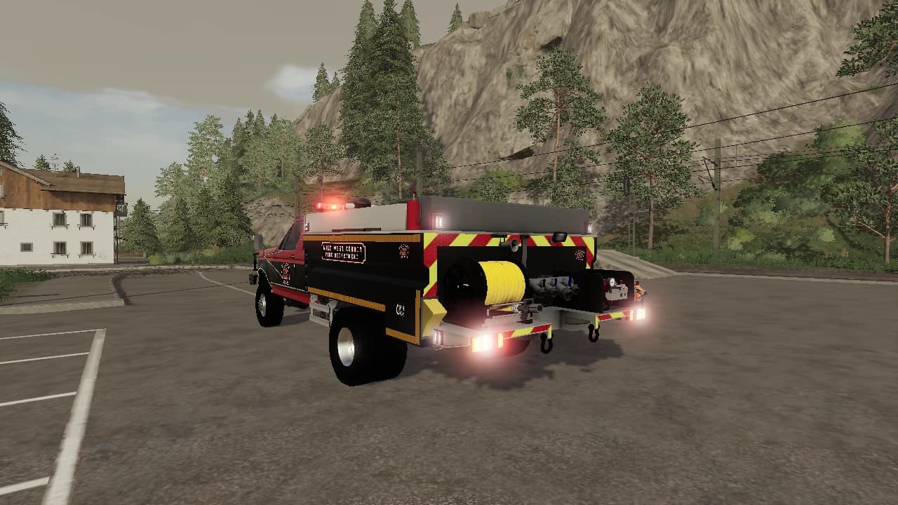 FORD AMERICAN FIRE TRUCK 3