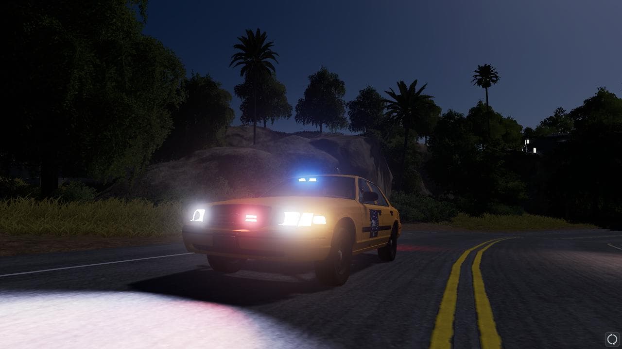 FORD CROWN VICTORIA 4