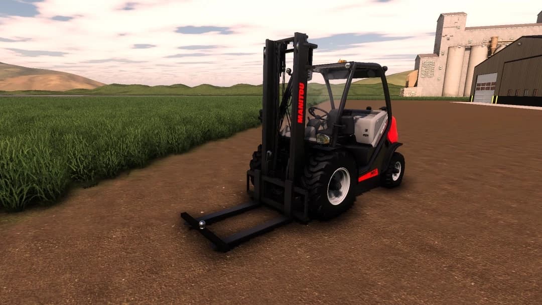 FORKLIFT WITH HITCH