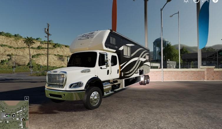 FREIGHTLINER M2 CAMPER