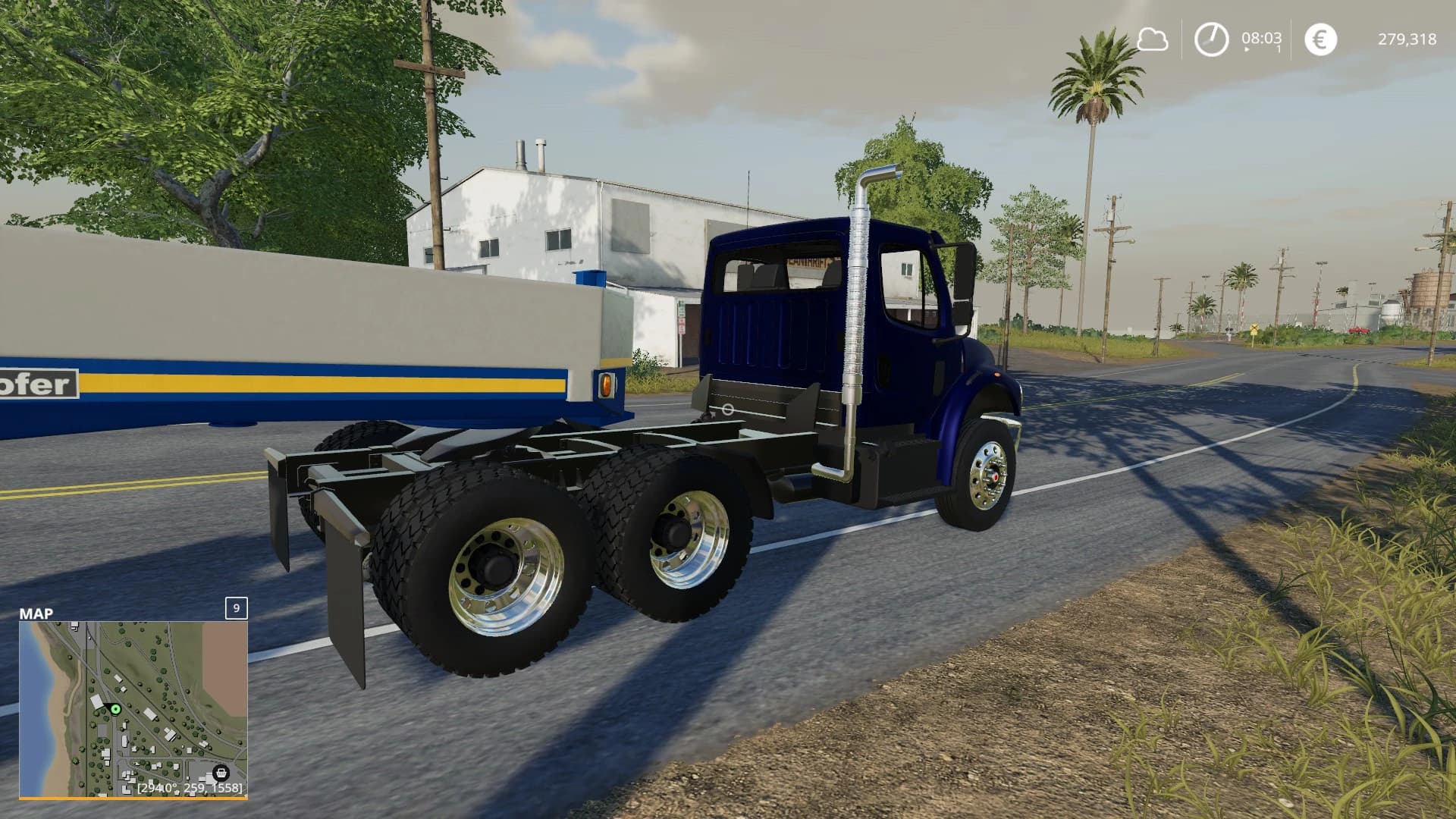 FREIGHTLINER SEMI 4