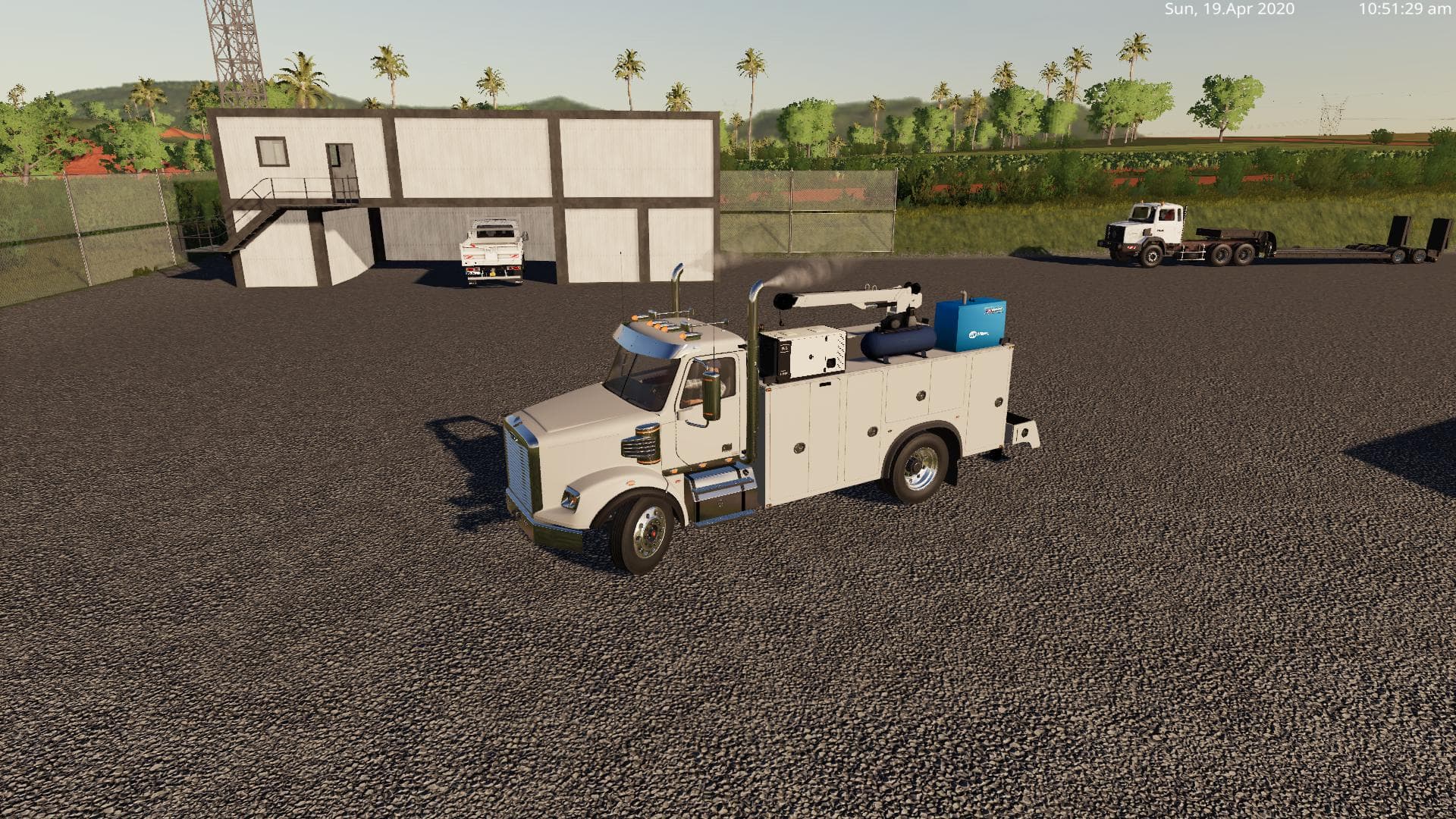FREIGHTLINER SERVICE TRUCK