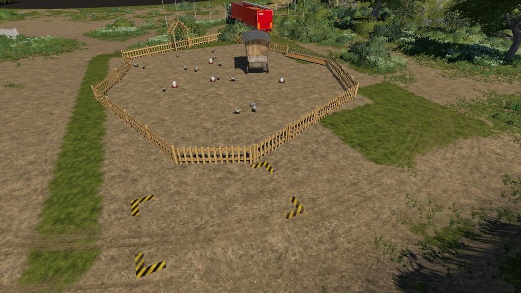 GOLDCREST VALLEY CHICKEN PEN 2