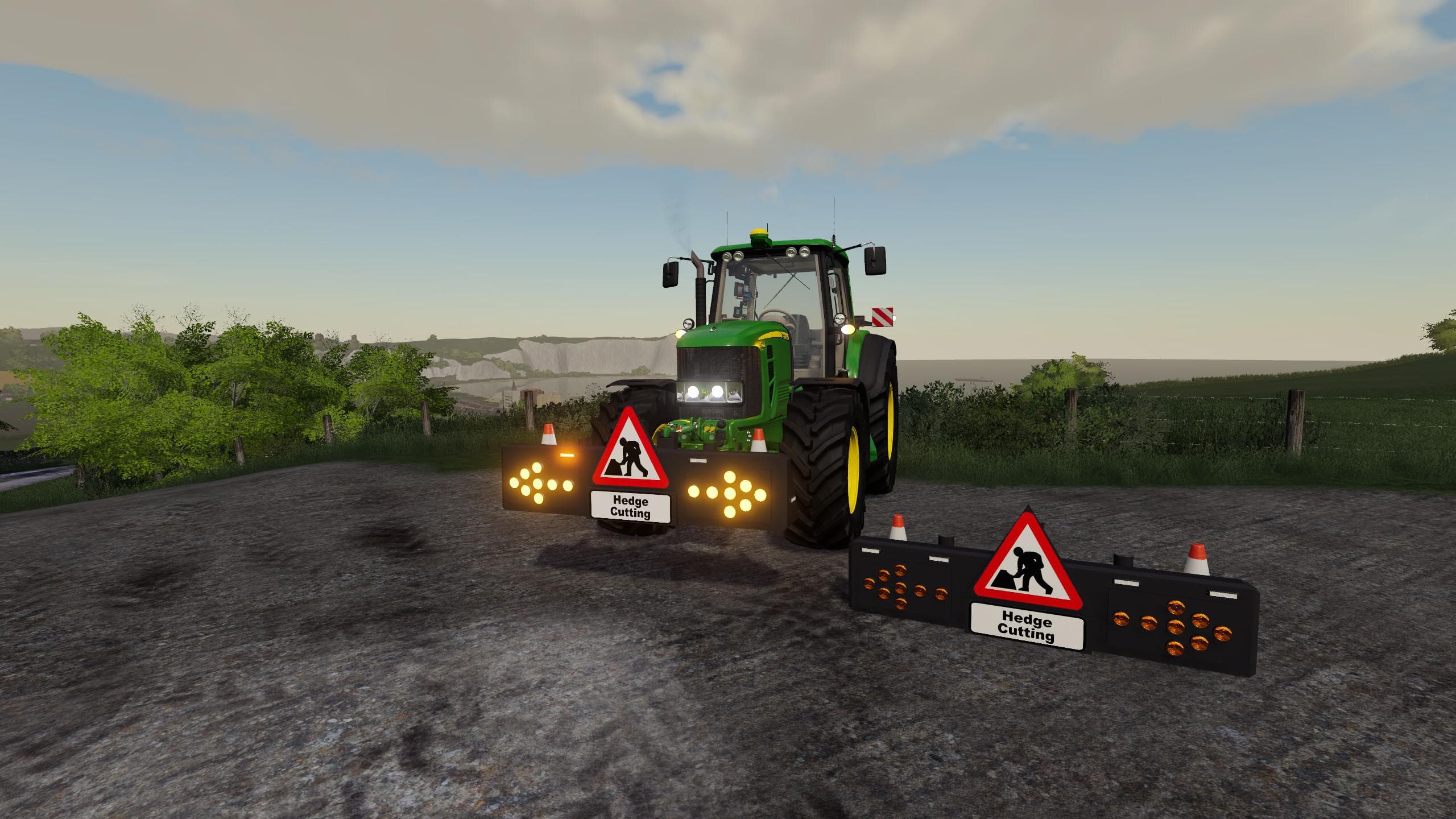 HEDGE/GRASS CUTTING WARNING