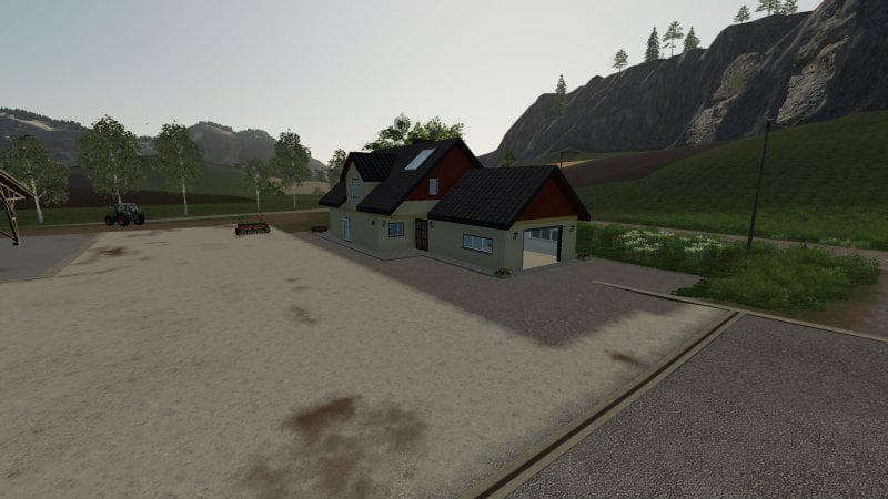 HOUSE ROLNIK 3