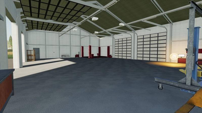 Hall with workshop 4