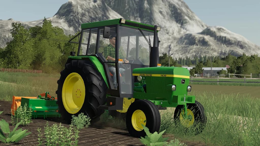 JOHN DEERE 1630 AND TOOLS 5