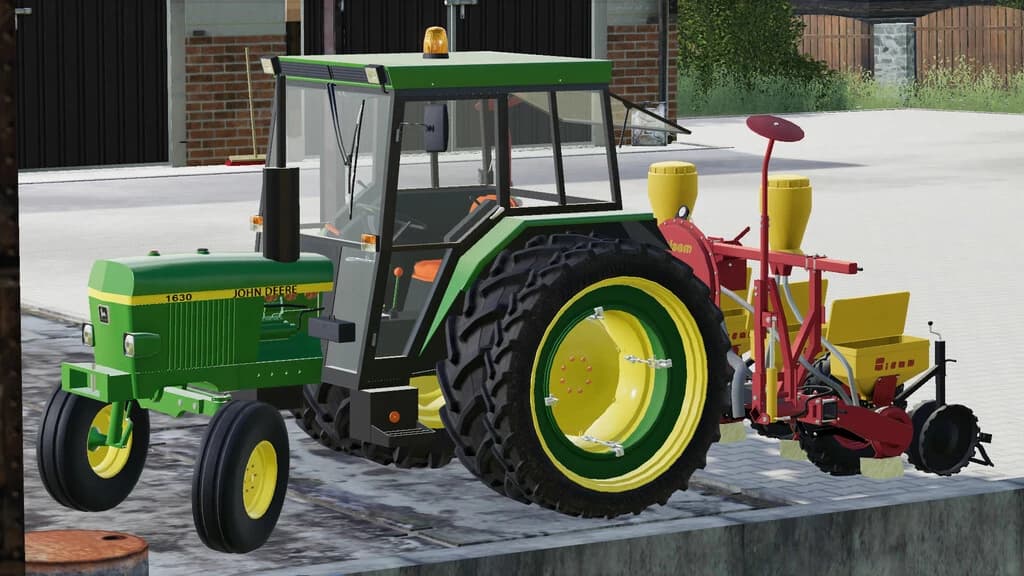 JOHN DEERE 1630 AND TOOLS 3