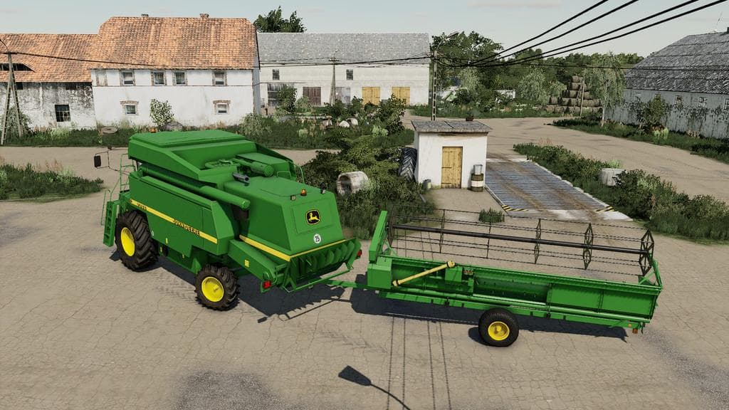 JOHN DEERE 2266 4