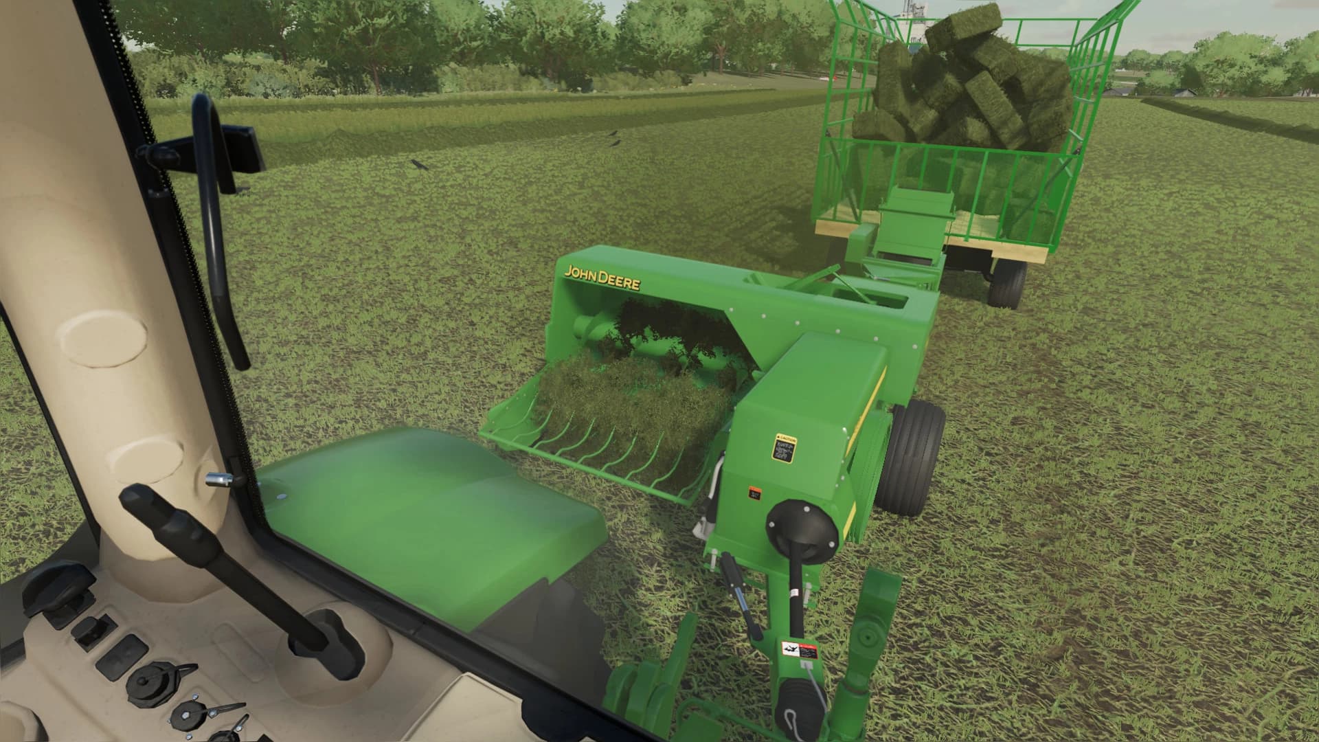 JOHN DEERE 348 SQUARE BALER