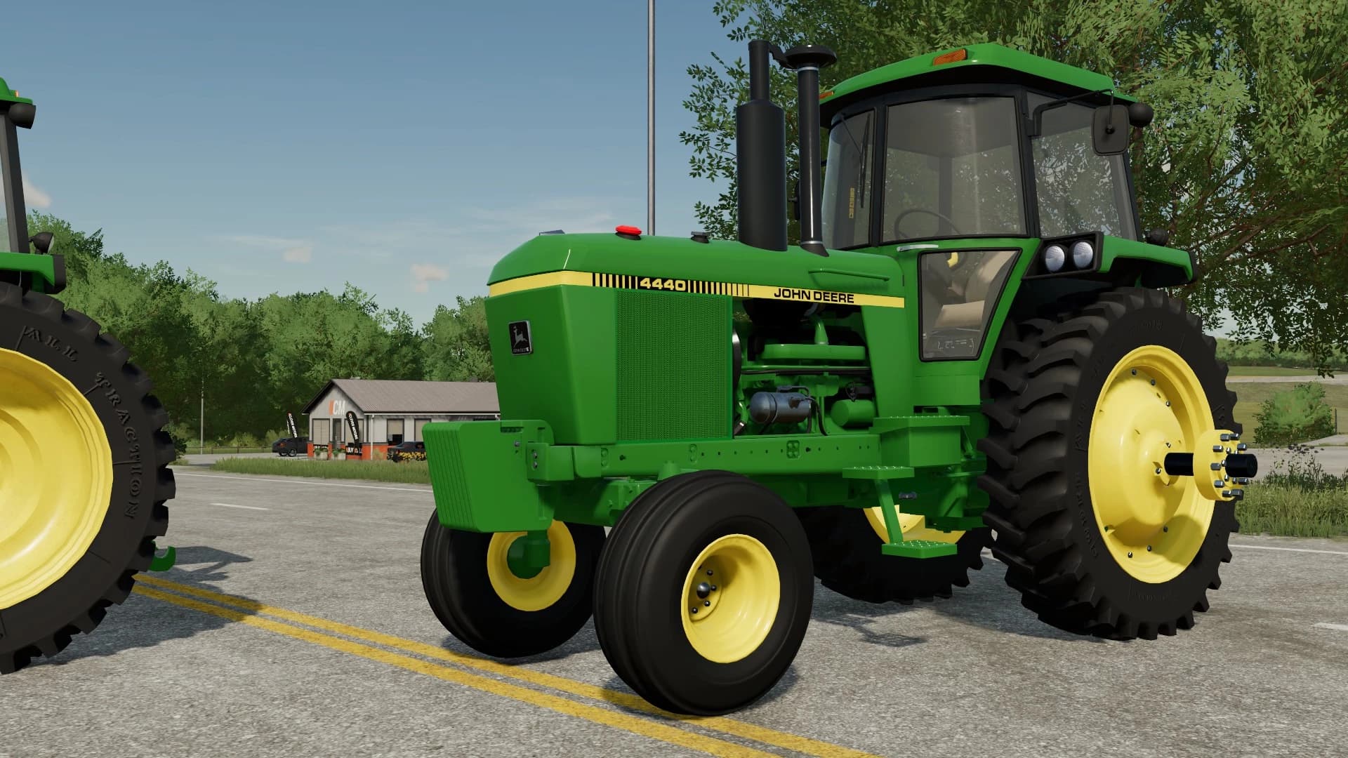 JOHN DEERE 4440 3